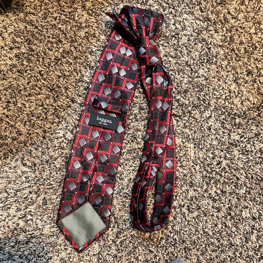 Haggar Red and Black Geometric Silk Tie